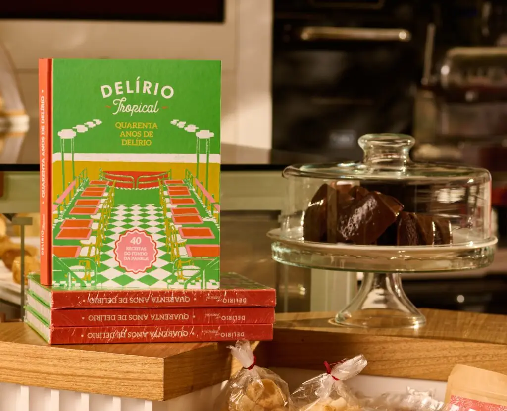 Livro Delírio Tropical 40 anos